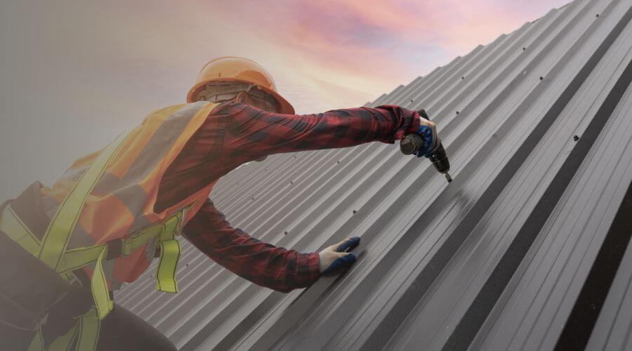 Expert Emergency Roof Repairs services in Lawrenceburg, IN